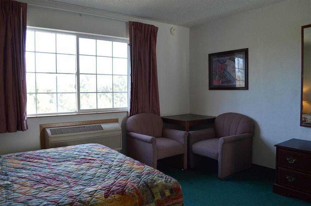 Econo Lodge & Suites 스포캔 외부 사진