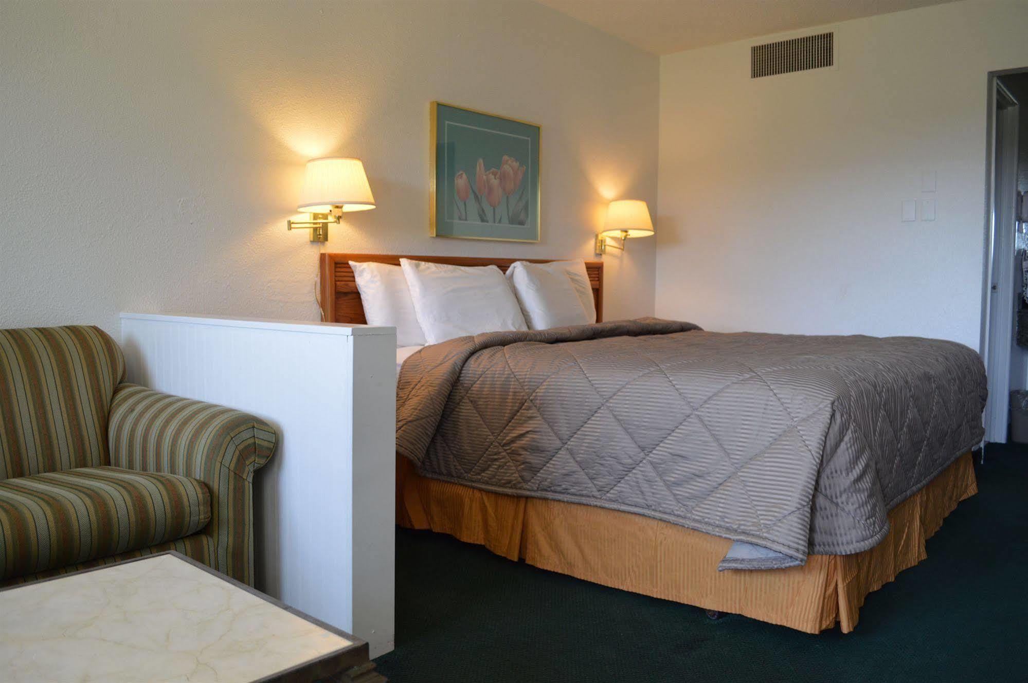 Econo Lodge & Suites 스포캔 외부 사진