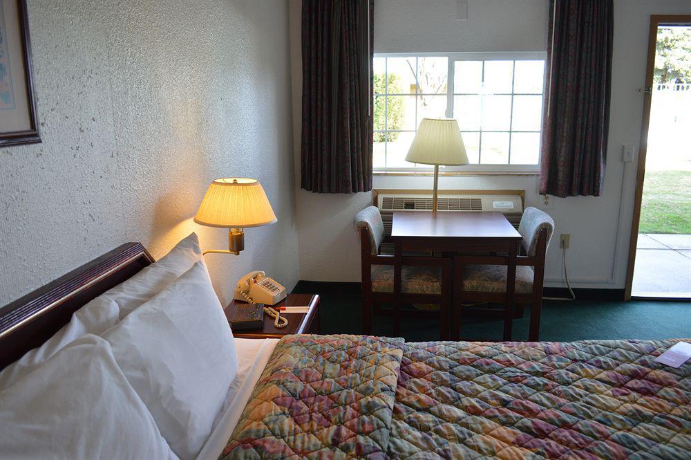 Econo Lodge & Suites 스포캔 외부 사진