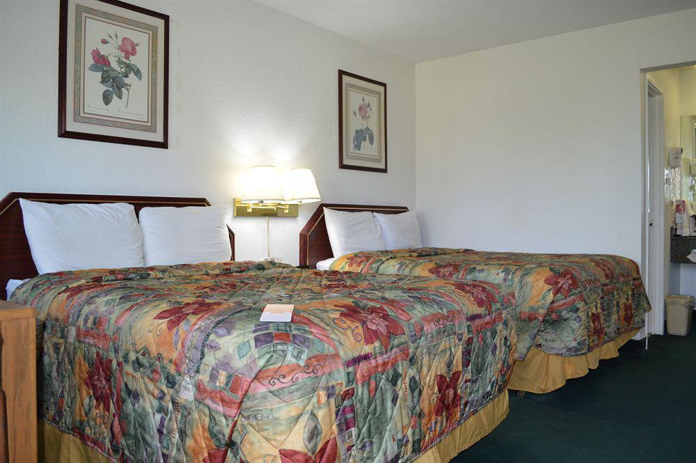 Econo Lodge & Suites 스포캔 외부 사진