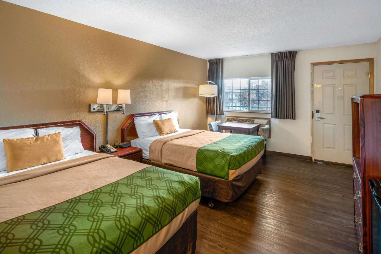 Econo Lodge & Suites 스포캔 외부 사진