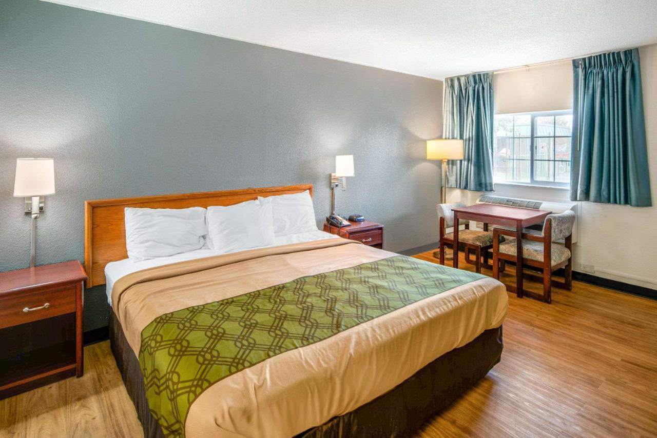 Econo Lodge & Suites 스포캔 외부 사진