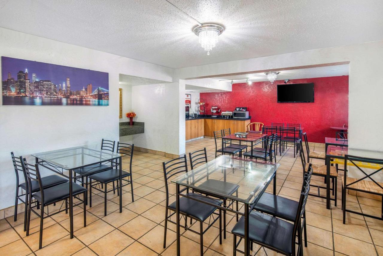 Econo Lodge & Suites 스포캔 외부 사진