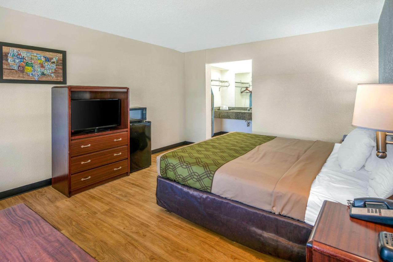 Econo Lodge & Suites 스포캔 외부 사진