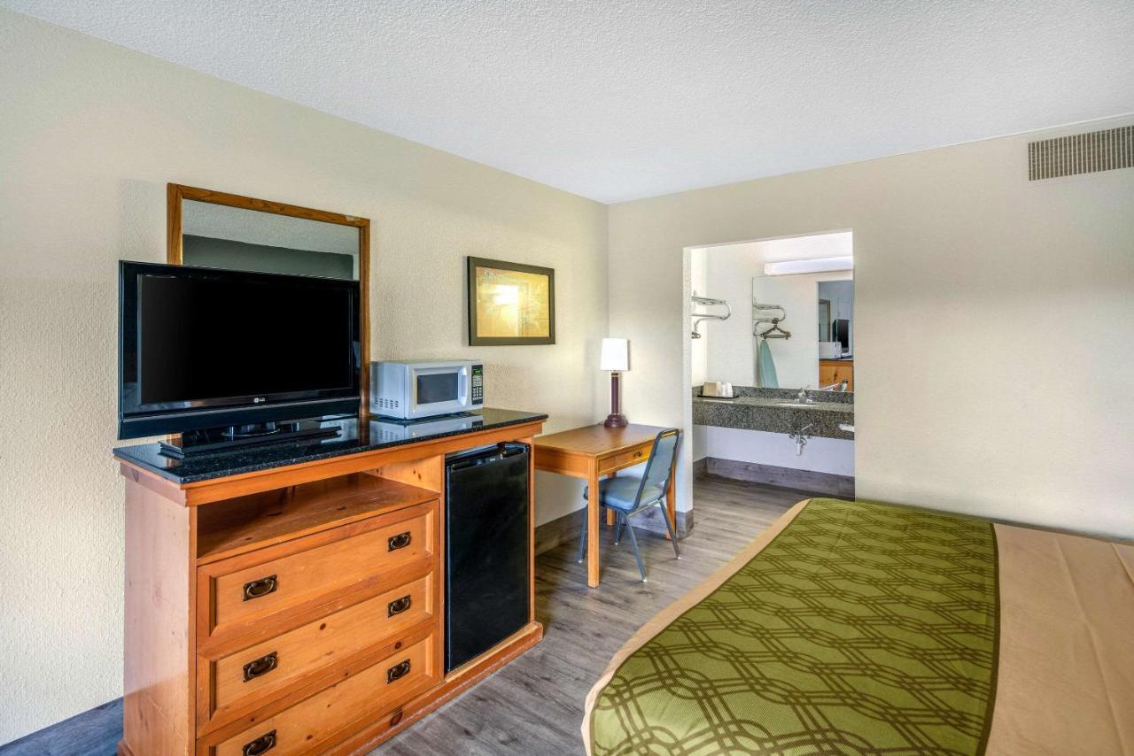 Econo Lodge & Suites 스포캔 외부 사진