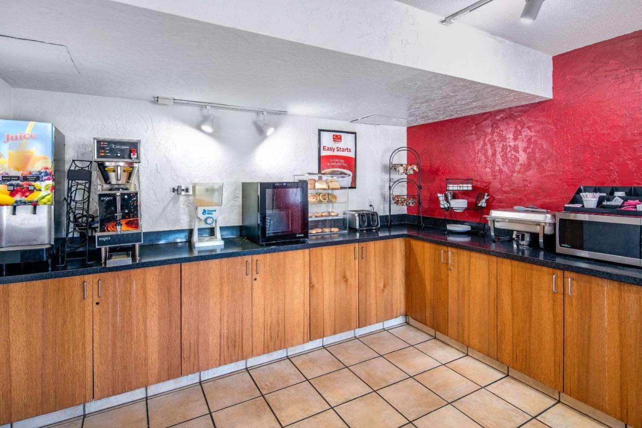 Econo Lodge & Suites 스포캔 외부 사진