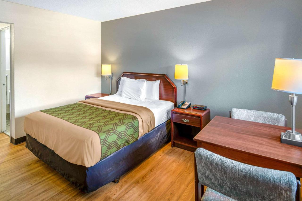 Econo Lodge & Suites 스포캔 외부 사진